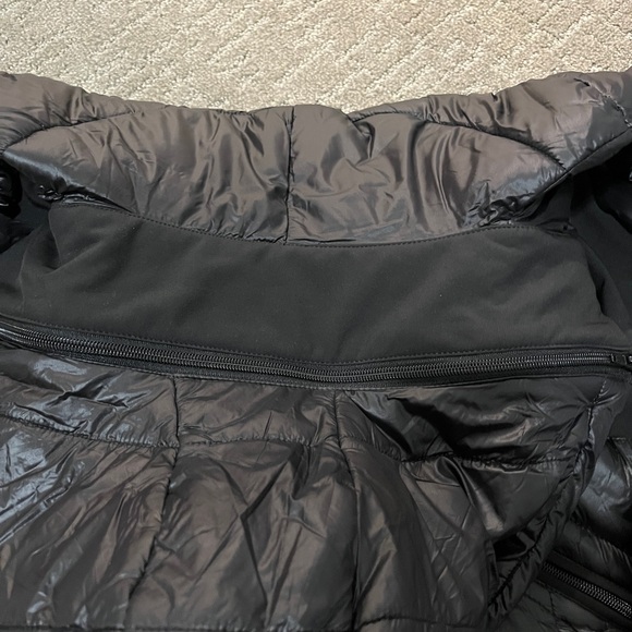 Women's Black Hooded Puffer Coat - Picture 6 of 6